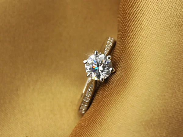 Diamond Ring for Women 925 Sterling Silver – Luxury Six Prong Engagement Ring